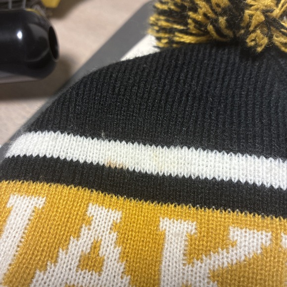 Disney The Lion King Hakuna Matata Beanie - Black Yellow - One Size - Picture 4 of 4